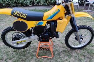Suzuki RM 125 - 1982