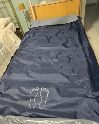 Letto ortopedico con materassino antidecubito