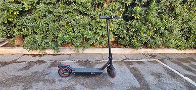 monopattino Elettrico pieghevole Vivobike 