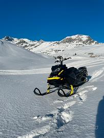 Skidoo summit 850