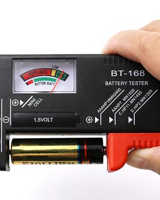 Tester controlla la carica della batteria