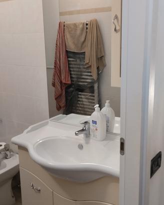 mobile bagno completo con specchiera 
