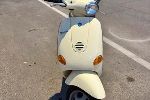 Piaggio Vespa 50 - ET 2