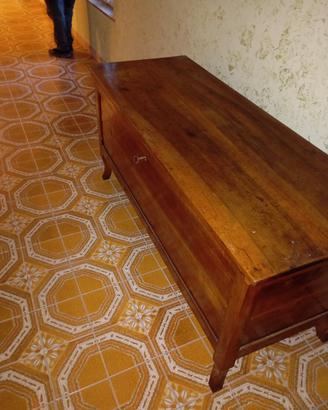 cassapanca dalle misure nobili