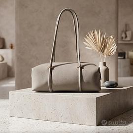 BORSA CON MANICI LUNGHI / VERA PELLE 