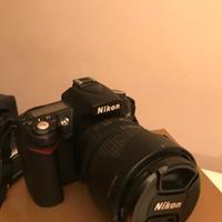 NIKON D90 macchina fotografica + Nikkor 18-105 . 
