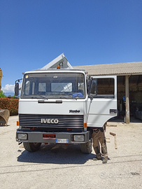 Iveco 330/30 targa gialla gomme
