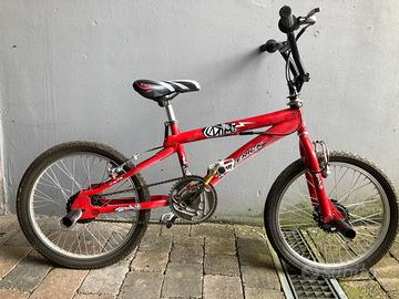 BMX Maverich rossa