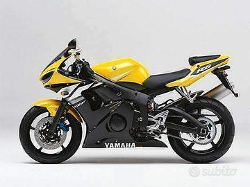 YAMAHA R6 ricambi vari