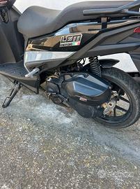 Scooter Lem 125