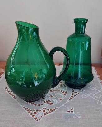 vasi in vetro verde di Empoli