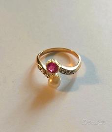 Anello vintage con rubino sintetico perla di mare