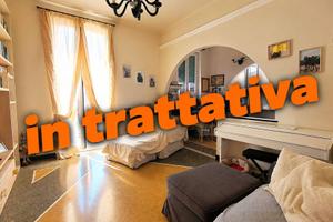 Appartamento di 151 m² con più di 5 locali e box a