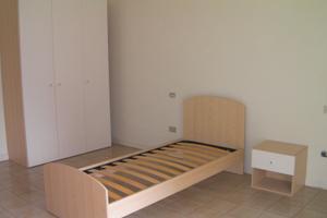 Studente per completare appartamento
