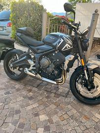 Triumph trident 660