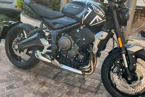 Triumph trident 660