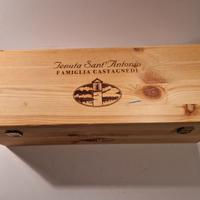 Scatola in legno porta bottiglia di vino vuota