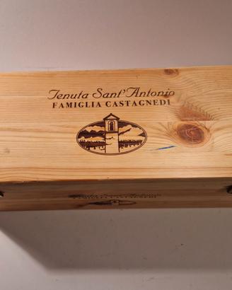 Scatola in legno porta bottiglia di vino vuota