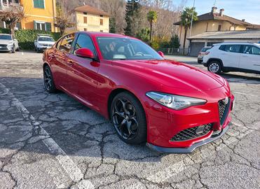 Giulia veloce Q4 2.2, 210 cv