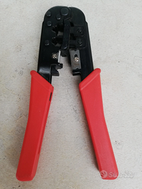PINZA CRIMPATRICE PROFESSIONALE CONNETTORI PLUG.