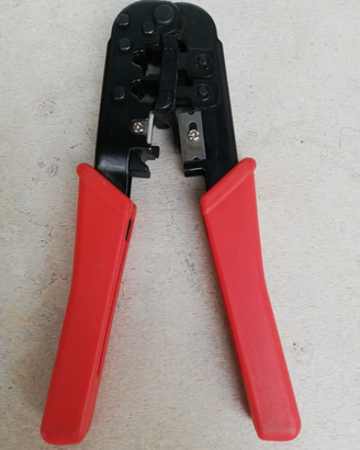 PINZA CRIMPATRICE PROFESSIONALE CONNETTORI PLUG.