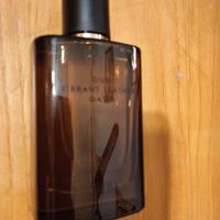 Zara Vibrant Leather Oud Oasis 