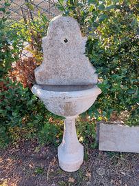 Fontanella da giardino a parete, in cemento