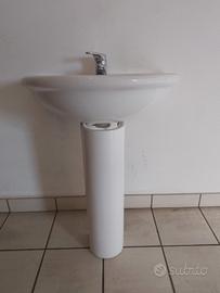 lavandino bagno con colonna 