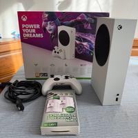Xbox Series S + Controller + Batterie ricaricabili