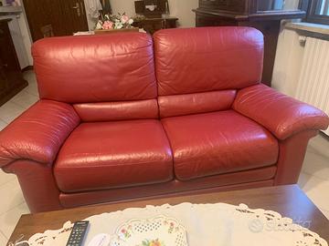 Divano letto 2 posti in pelle rossa con doghe