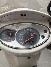 Aprilia Scarabeo 50 4T Bianco – Anno 2009