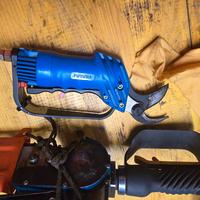 Forbici e motosega aria