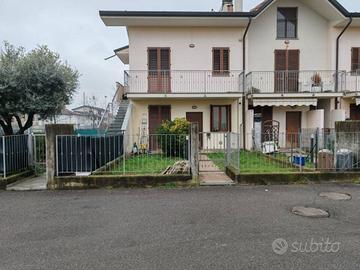Immobile in asta di 123 m² con 3 locali e box auto