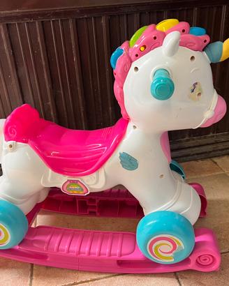 unicorno a dondolo