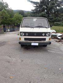 Furgone Volkwagen vetrinato turbo diesel