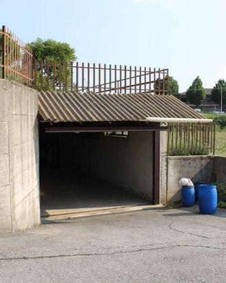 Box / Garage di 70 m² a Calusco d'Adda