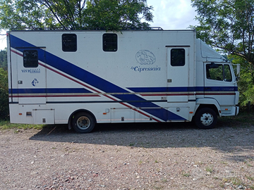 Camion cavalli Mercedes