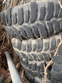 Gomme fango 265 70 r16