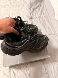Balenciaga track