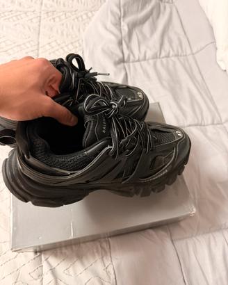 Balenciaga track