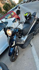 Piaggio Beverly 350 i.e ABS 2012 LEGGI BENE