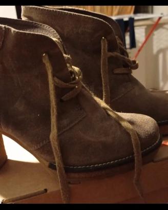 scarponcino con tacco