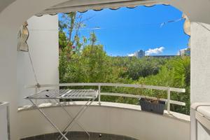 Appartamento in residence con piscina a La Caletta