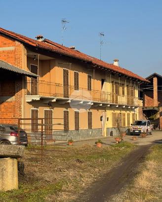 CASA SEMINDIPENDENTE A GIFFLENGA