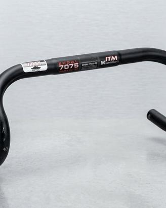 Manubrio bici da corsa ITM ERGAL 7075 ULTRA LITE