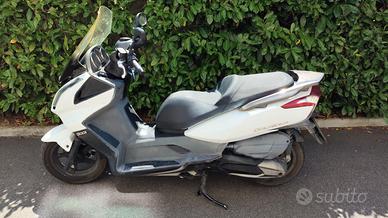 Scooter Kymco Downtown 300i