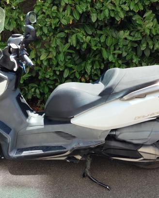 Scooter Kymco Downtown 300i