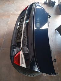 Baule BMW e90 2005/08 con spoiler