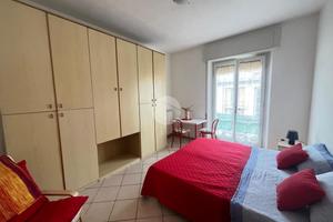4 LOCALI A VIAREGGIO