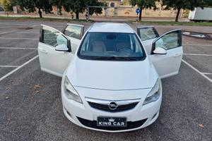 Opel Astra 1.4 Turbo 140CV Sports Tourer Cosmo